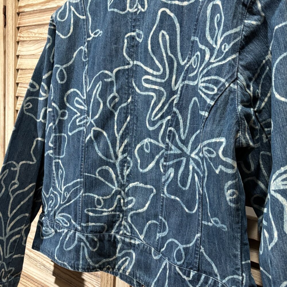Chico’s Artisan Tapestry Trim Denim Jacket Etched Floral Blue Size L - Picture 6 of 9